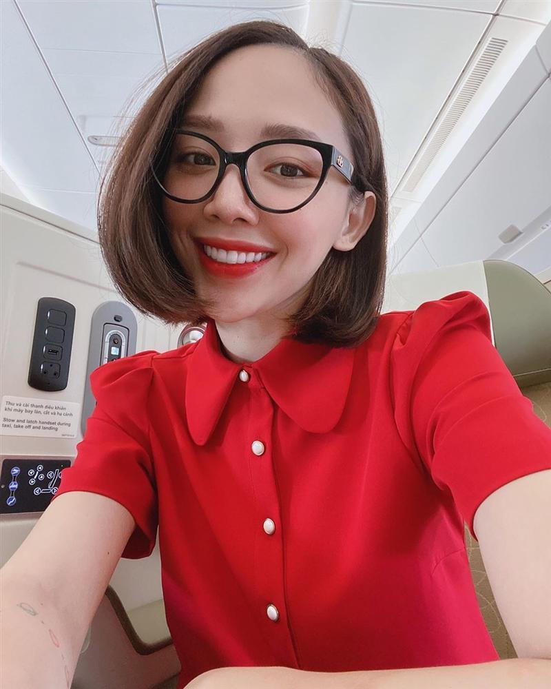 Mùa tựu trường, Tóc Tiên ra thủ đô ăn đã đời một loạt món ngon-1