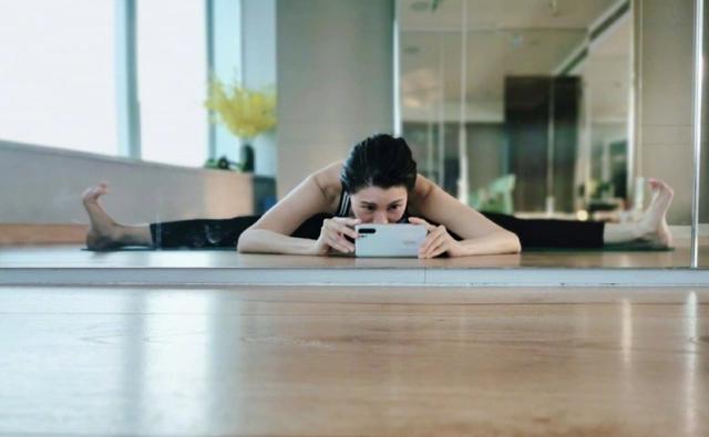 Hoa hậu Lý Gia Hân tiết lộ bí quyết giữ dáng ở tuổi 50-2