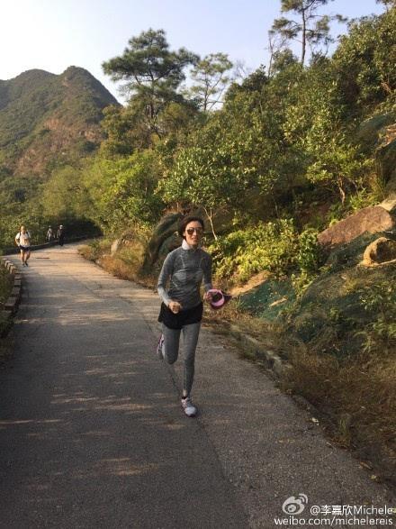 Hoa hậu Lý Gia Hân tiết lộ bí quyết giữ dáng ở tuổi 50-6