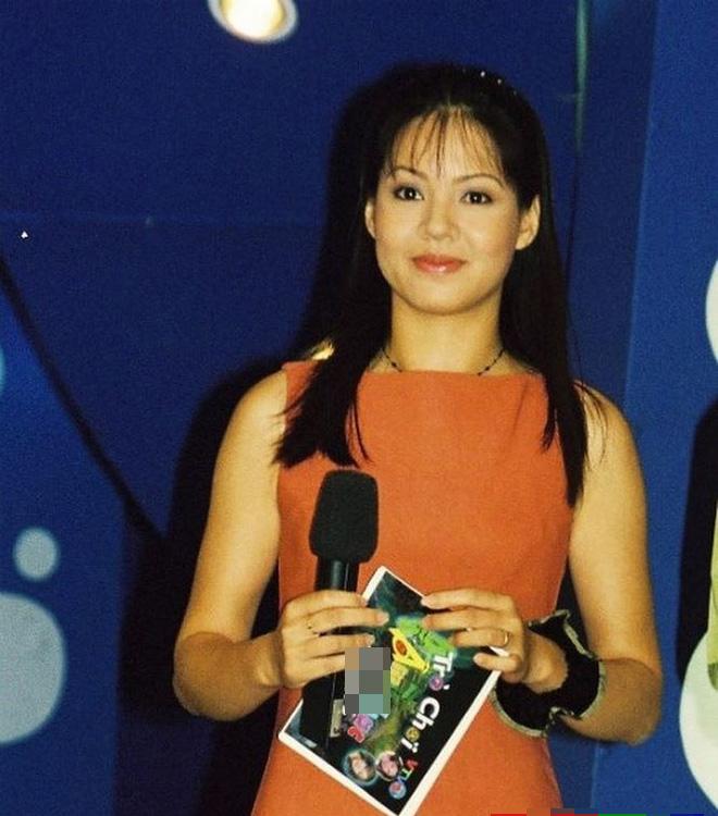 MC Hoàng Linh bị nhà báo Diễm Quỳnh mắng, fans vào hóng biến-4