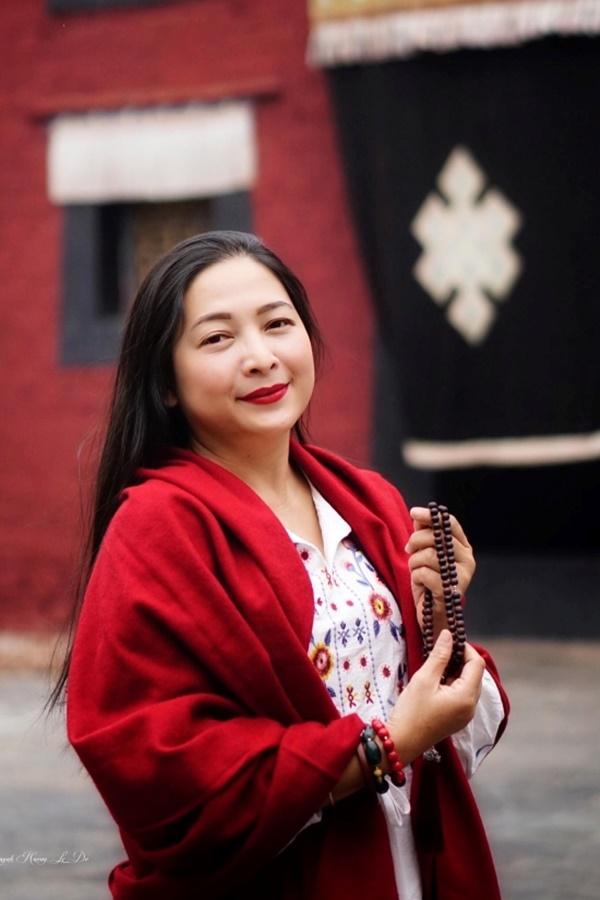 Cuộc sống bình yên của MC Quỳnh Hương ở tuổi 46-4