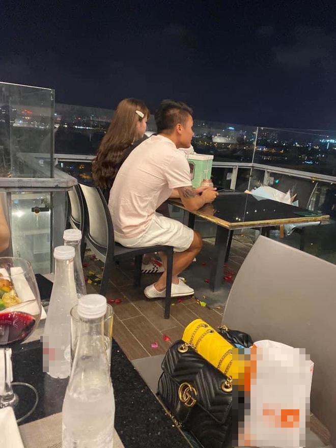 Tiết lộ chi tiết nghề nghiệp bạn gái Quang Hải giấu kín thời gian qua-3