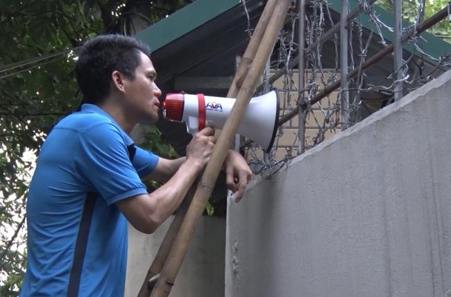 Bé gái bị bố đẻ bạo hành ở Bắc Ninh: Bố và người tình đánh đập nhiều ngày, giữ bé trên giường bằng súng-3