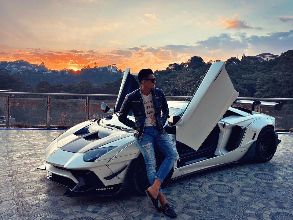 Cuộc sống trái ngược của Vĩnh Thụy và Hoàng Thùy Linh sau khi tan vỡ-6