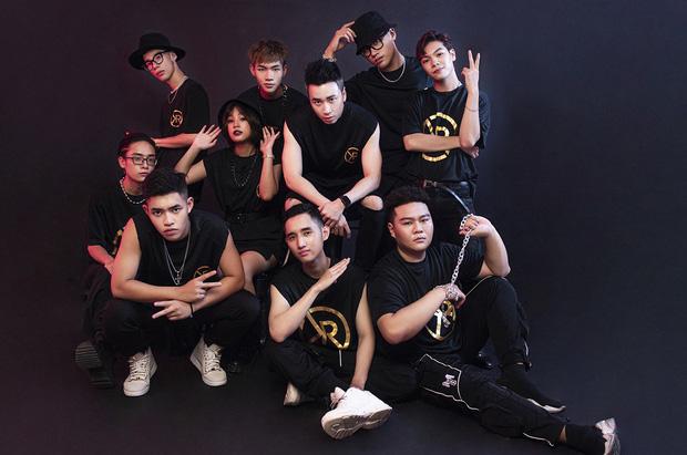 Wowy than nghèo chưa chụp ảnh nhóm như Binz hay Karik, nhưng vẫn hơn Suboi chẳng có gì!-6