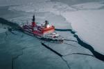 Những con tàu phá băng ở Bắc Cực