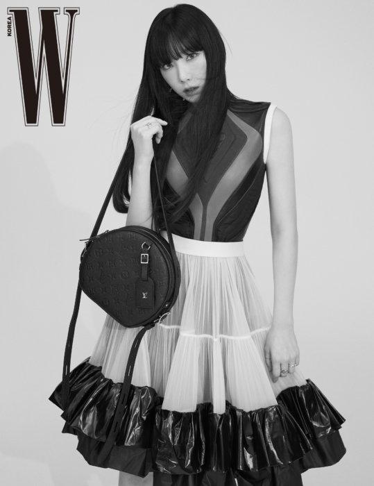 Taeyeon diện đồ Louis Vuitton 10.300 USD lên tạp chí-3