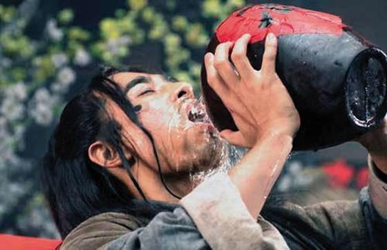 Hóa ra rượu độc, thuốc tiên trong phim Hoa ngữ được làm thế này đây-2