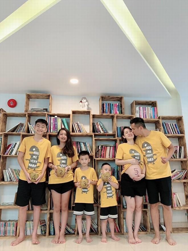 Bà mẹ 5 con đình đám bóc phốt chồng, khẳng định ngôn tình không tồn tại-1