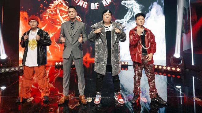 Rapper LK vái lạy vì may quá đã rời được chiếc áo siêu ngốt mà stylist King of Rap chọn cho-5