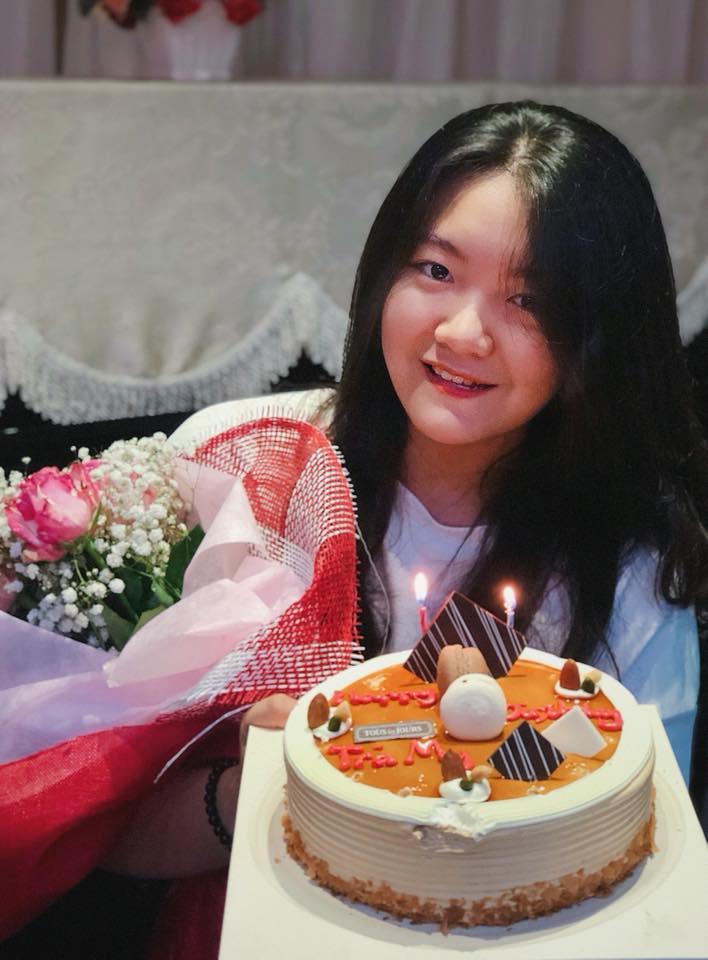 Cháu gái ca sĩ Phạm Quỳnh Anh gây chú ý mới 17 tuổi cao 1m79-5