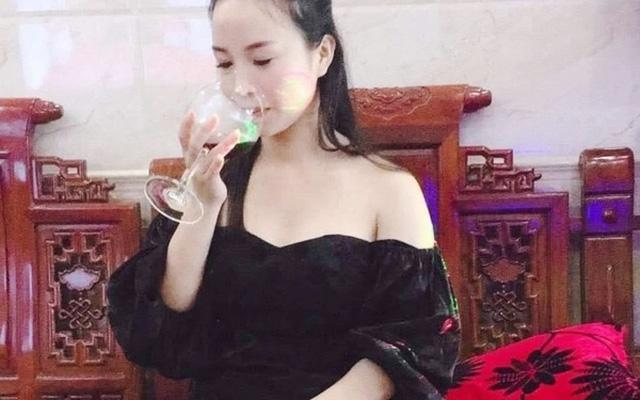 Chân dung hotmom bán bánh mướt hóa ra là bà trùm đường dây lô đề trăm tỷ-1
