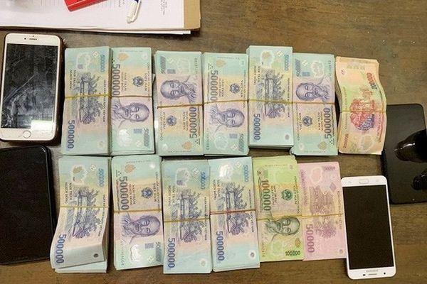 Chân dung hotmom bán bánh mướt hóa ra là bà trùm đường dây lô đề trăm tỷ-2