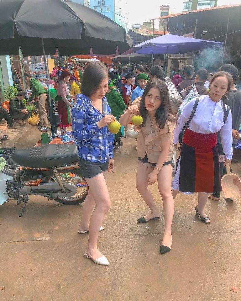 Phượt Hà Giang, 2 cô gái Hà thành tạo dáng chẳng khác nào thoát vị đĩa đệm-5
