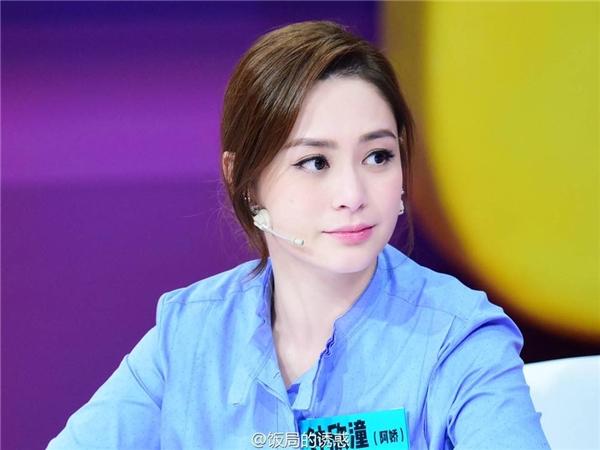 Chung Hân Đồng nhập viện khẩn cấp trong đêm, khâu 10 mũi vùng đầu-3