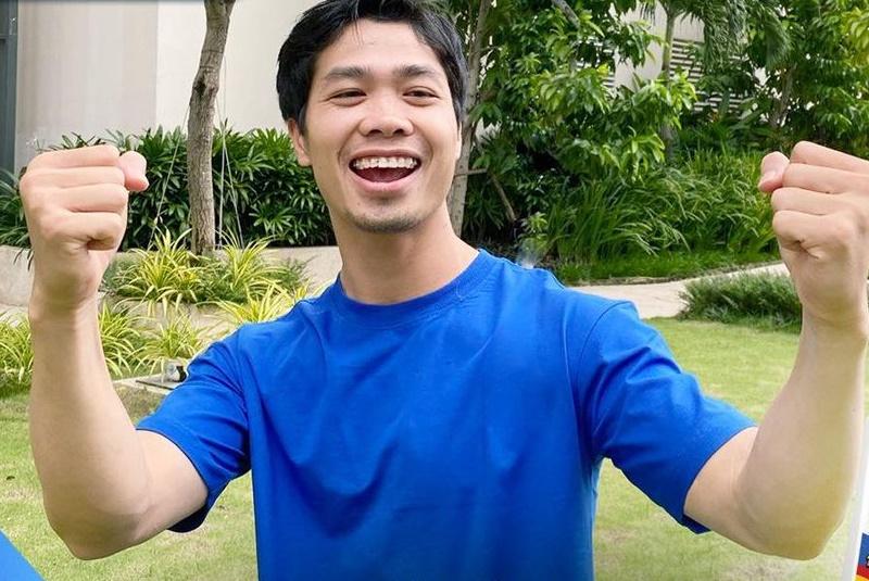 Công Phượng lộ bộ nhá tranh nhau làm tiền đạo trước khi niềng răng-3