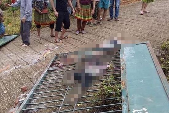 Vì sao cổng trường đổ khiến 3 học sinh tử vong?