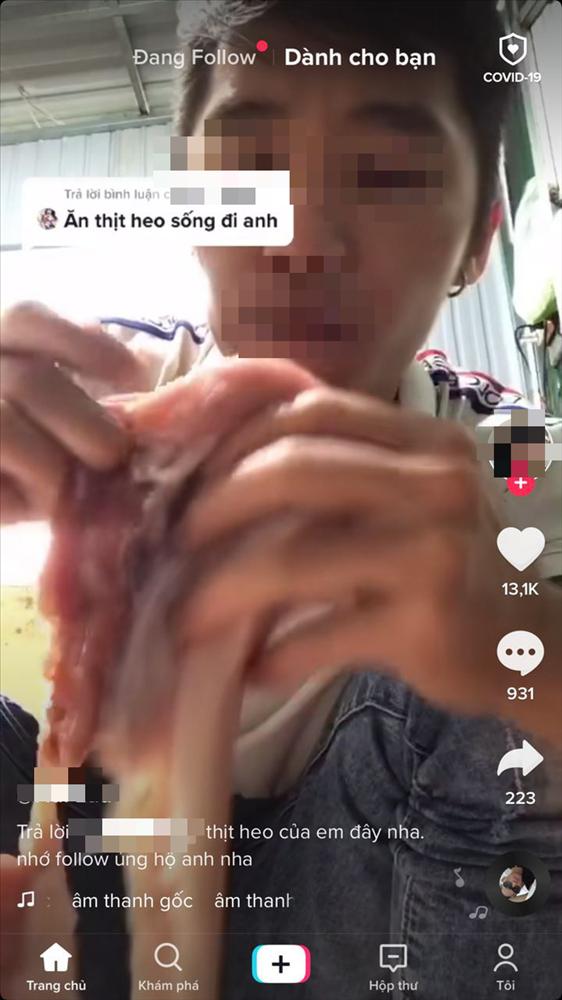 Loạt clip khoe chiến tích ăn cả tảng thịt sống câu follow phản cảm trên TikTok-2