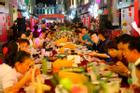 Ăn tiệc kiểu Trung Quốc: Nửa ăn nửa bỏ, khách muốn ăn chay - chủ nhân 'ép' ăn mặn