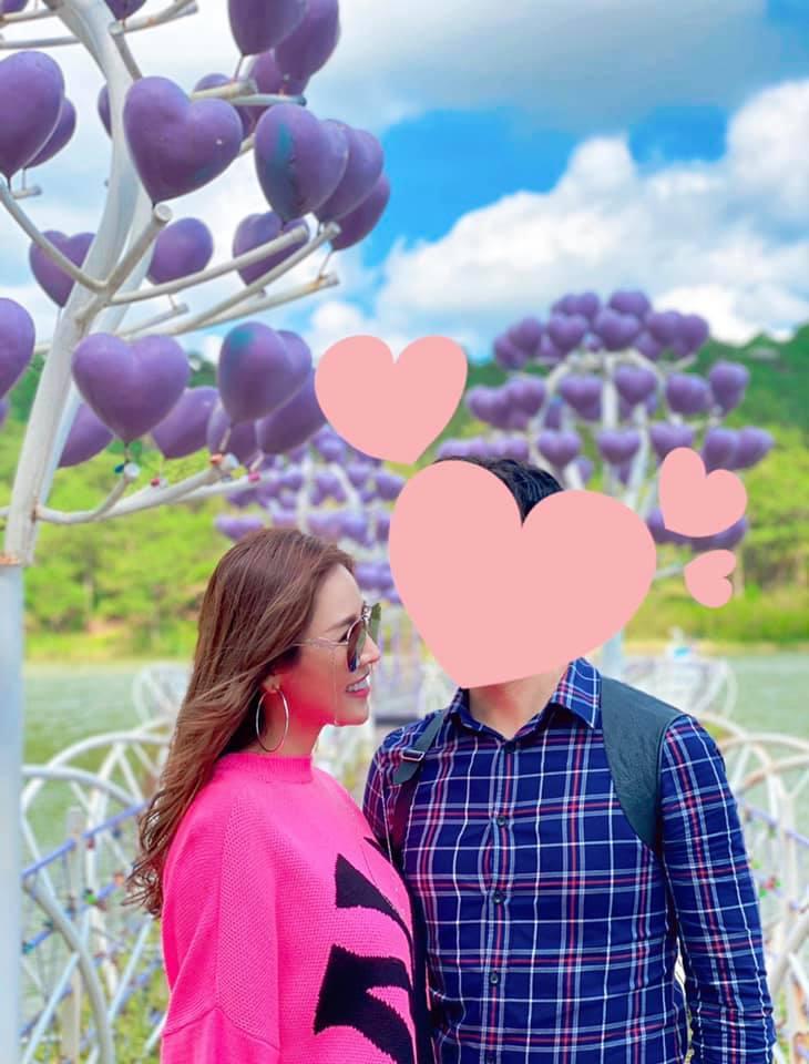 Quế Vân khoe nhẫn kim cương sáng lóa, úp mở đã nhận lời cầu hôn-3