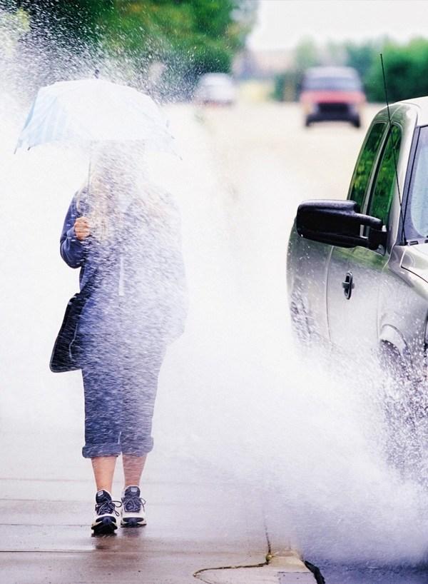 Cười ra nước mắt những lí do cấm kị tự chế thời trang trong tháng cô hồn-1