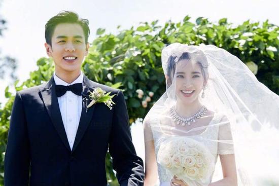 Trương Nhược Quân - Đường Nghệ Hân: Định mệnh 'yêu em từ cái nhìn đầu tiên'