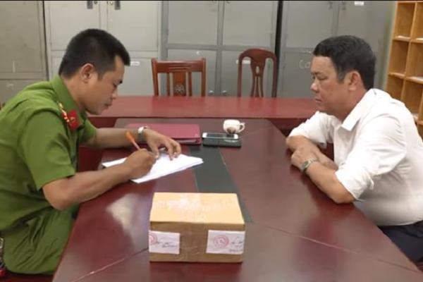 Bắt khẩn cấp Giám đốc rút súng đe dọa bắn vỡ sọ người đi đường ở Bắc Ninh-1