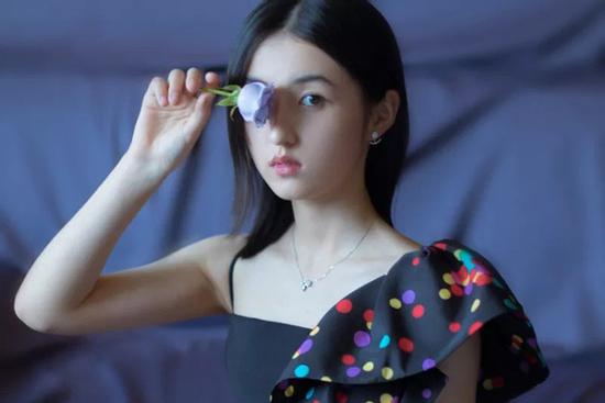 Những chòm sao không cần đàn ông vẫn giàu có ngút trời, 'cân cả thế giới'