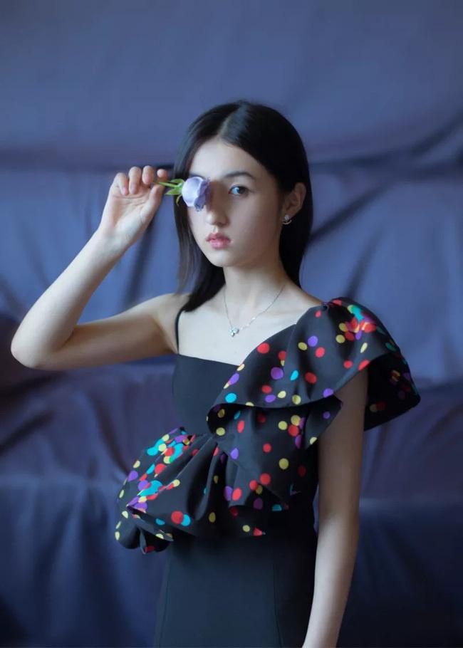 Những chòm sao không cần đàn ông vẫn giàu có ngút trời, cân cả thế giới-1