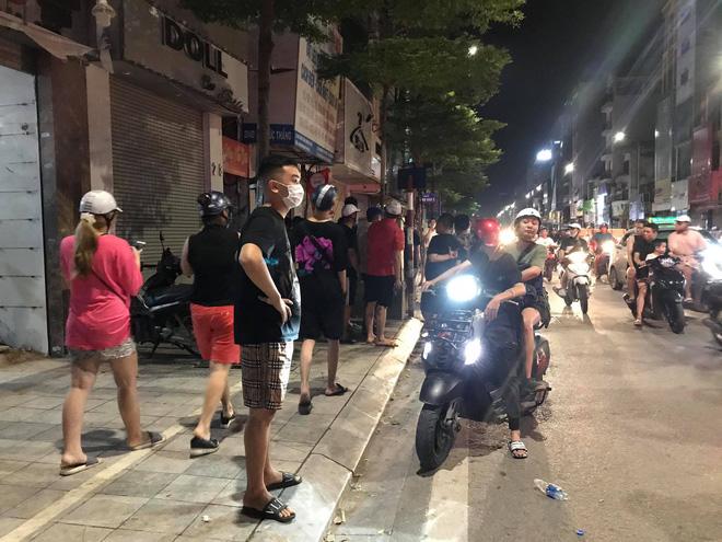 Bị công an vây bắt ở phố Tôn Đức Thắng, kẻ đánh gẫy tay con gái 6 tuổi đã trốn thoát-2