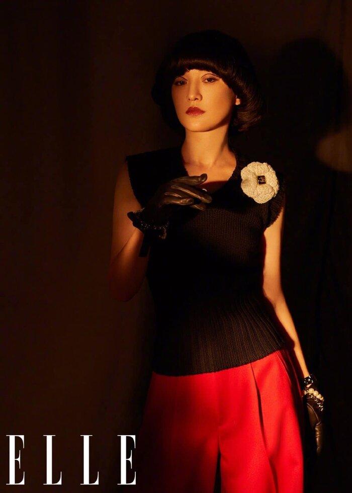 Như Ý Châu Tấn lột xác với mái tóc đỏ rực, thời trang sexy ở tuổi 45-6