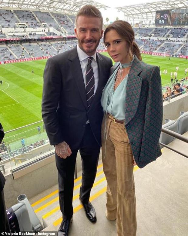 Báo Anh đưa tin vợ chồng David Beckham nhiễm Covid-19 do dự tiệc từ tháng 3, kéo theo 2 nhân viên đi cùng dương tính-3