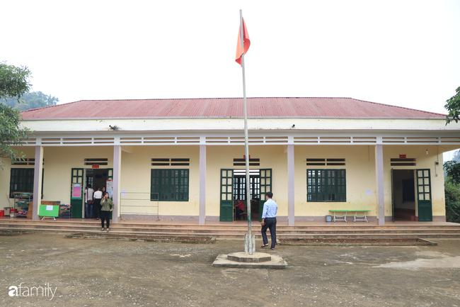 Đám tang 3 em nhỏ sập cổng trường ở Lào Cai: Bát mì tôm trứng là bữa ăn cuối cùng của con-1