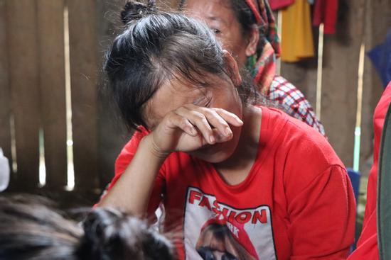 Đám tang 3 em nhỏ sập cổng trường ở Lào Cai: 'Bát mì tôm trứng là bữa ăn cuối cùng của con'