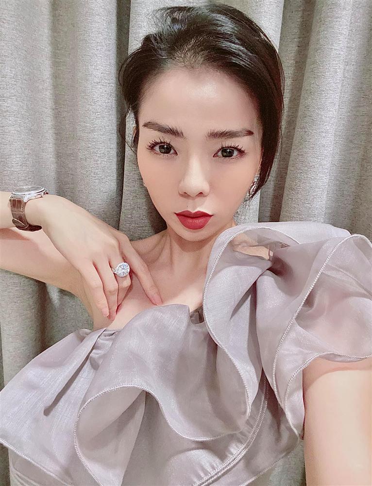 Body Lệ Quyên xuất sắc cỡ nào trước khi trượt dốc?-5