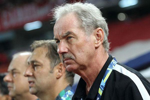 Công Vinh: Tôi sốc khi ông Riedl qua đời-2