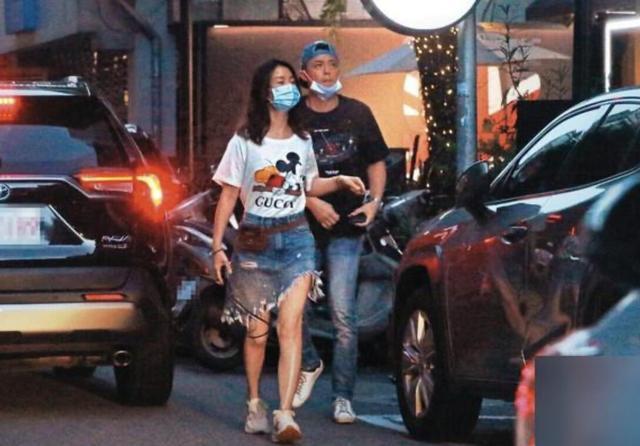 Hoắc Kiến Hoa - Lâm Tâm Như khoe dàn siêu xe chục tỷ gây choáng ngợp-6