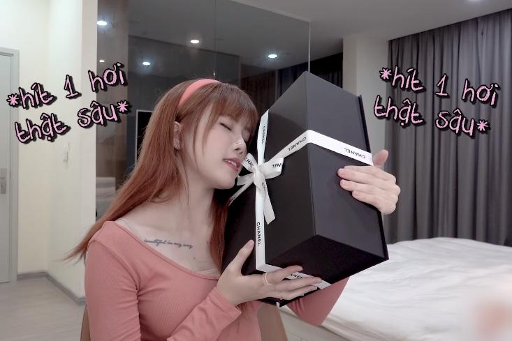 Sở hữu đôi chân ngọc ngà, Hari Won và Thiều Bảo Trâm lộ vết thương chi chít-16