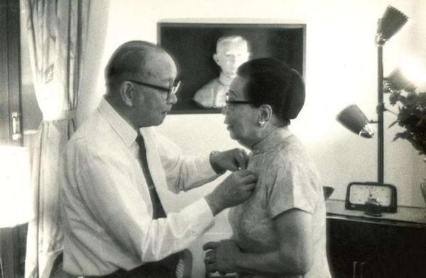 Đêm tân hôn, người chồng nghèo nói ra lời khiến vợ tiểu thư giàu có không dám tin vào tai mình-6