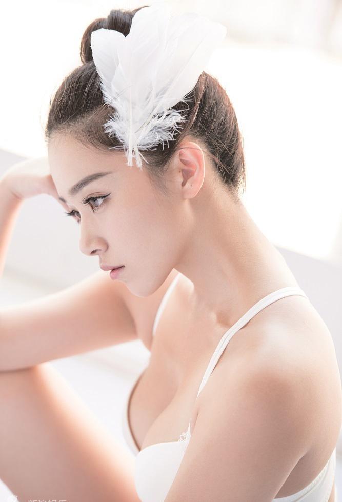 Mỹ nhân Hoàn Châu cách cách bị ghét vì đóng cảnh nóng quá bạo bây giờ ra sao?-5