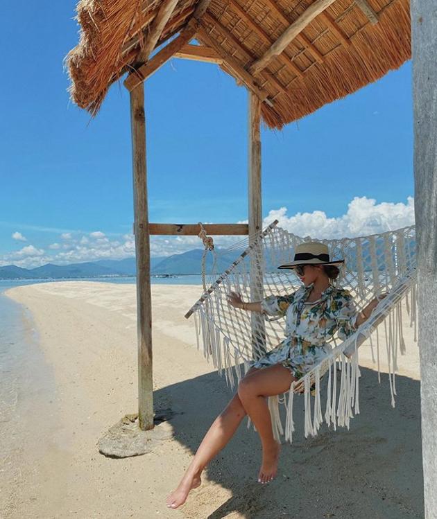 Rich kid Tiên Nguyễn đi du lịch Nha Trang, vô tình bị anh trai Phillip Nguyễn bóc mẽ hậu trường sống ảo-4