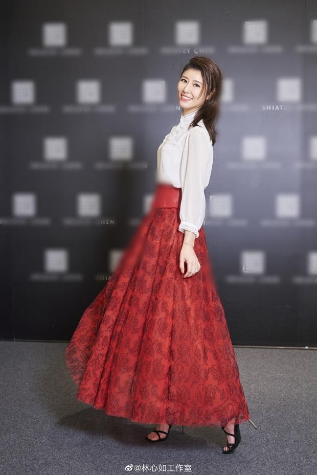 Lâm Tâm Như lộ làn da chảy xệ lão hóa khác xa ảnh photoshop-6