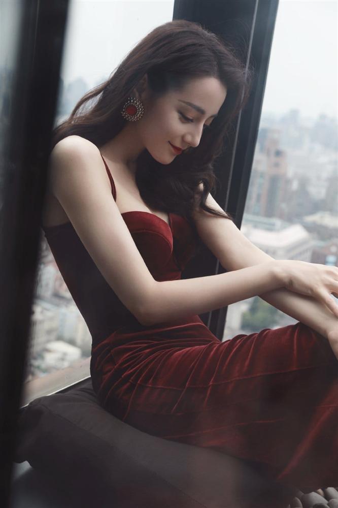 Body Địch Lệ Nhiệt Ba gây choáng ngợp trong ảnh chưa chỉnh sửa-8