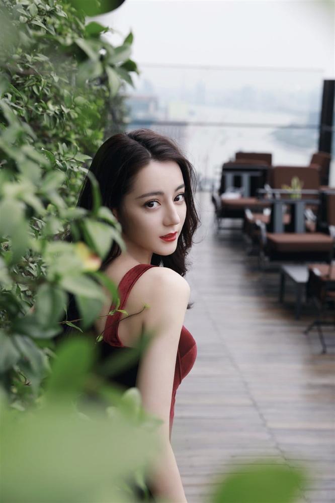 Body Địch Lệ Nhiệt Ba gây choáng ngợp trong ảnh chưa chỉnh sửa-11