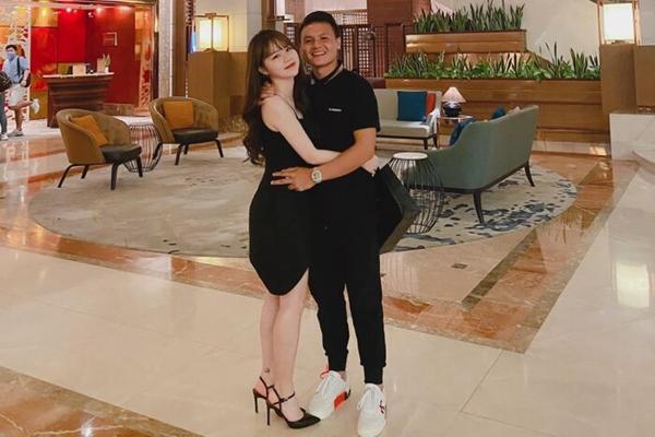 Bạn gái Quang Hải thay đổi diện mạo với tóc ngắn dễ thương-6