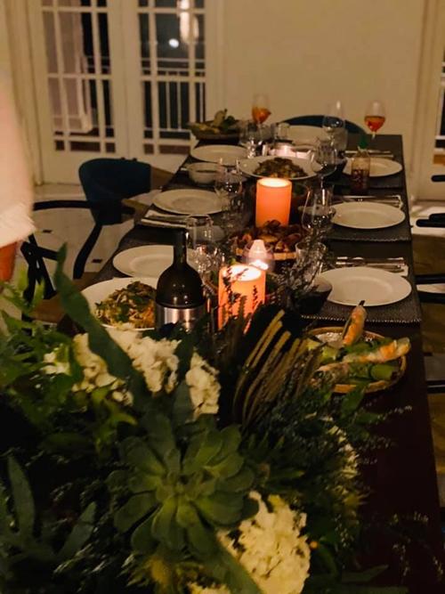 Bằng Lăng đãi tiệc trong nhà cổ 800 năm tuổi-1