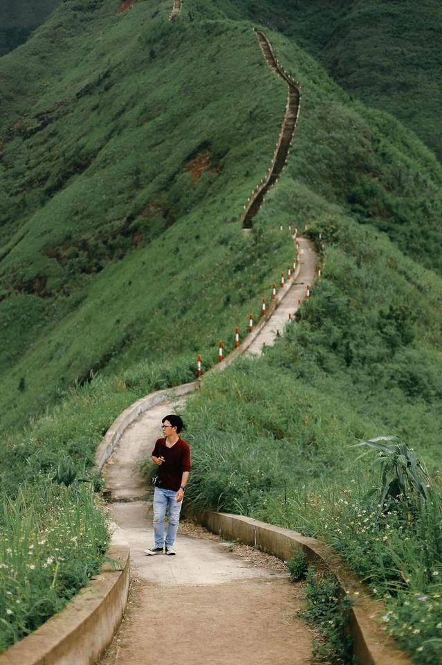 Đứng vào là có ảnh đẹp, sống lưng khủng long Bình Liêu, Quảng Ninh mê đắm giới trẻ-2