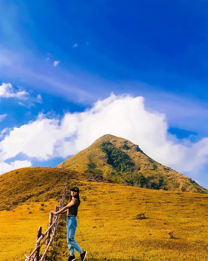 Đứng vào là có ảnh đẹp, sống lưng khủng long Bình Liêu, Quảng Ninh mê đắm giới trẻ-7