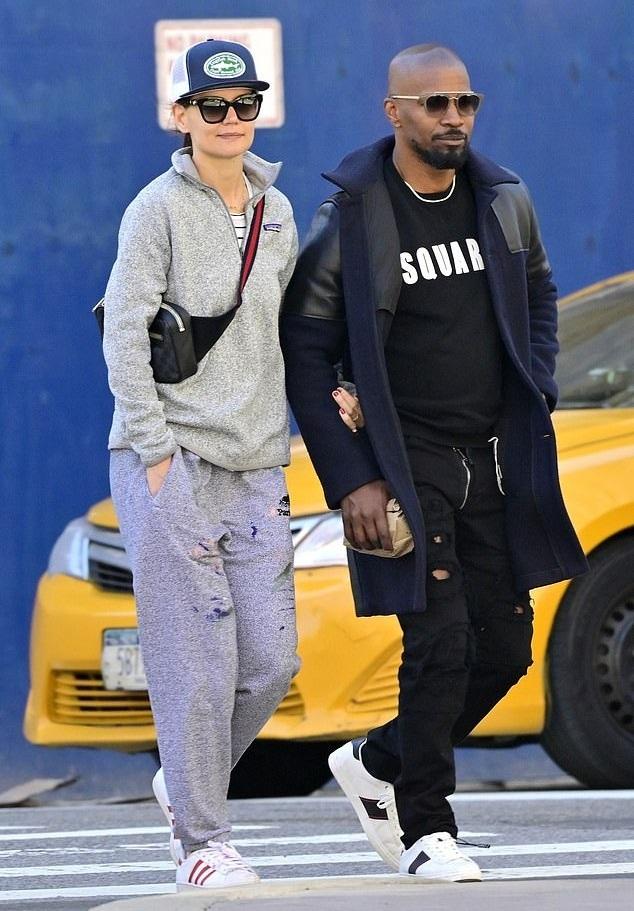 Katie Holmes vẫn đâm đầu yêu dù biết bồ trẻ đã đính hôn-3