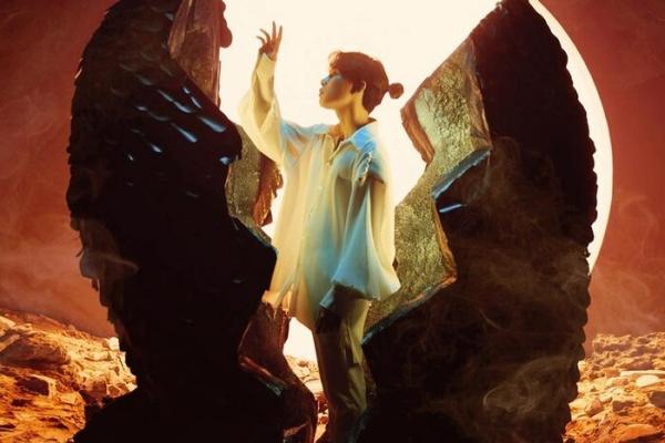 Góc troll: Jack đã mượn quả trứng 17 năm trước của bé Xuân Mai để mang vào MV Hoa Hải đường?-4